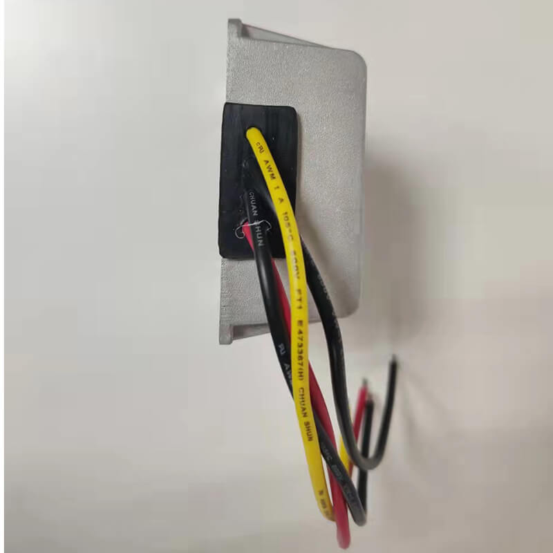 240W voltage regulator for precise voltage control